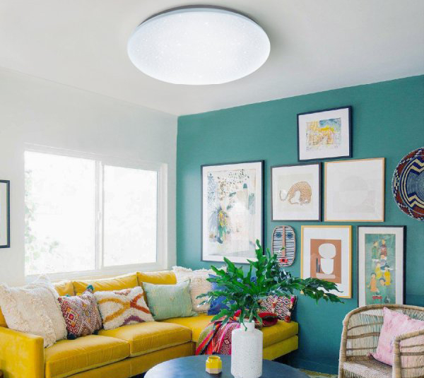 Svetilnik svetodiodnyj 2