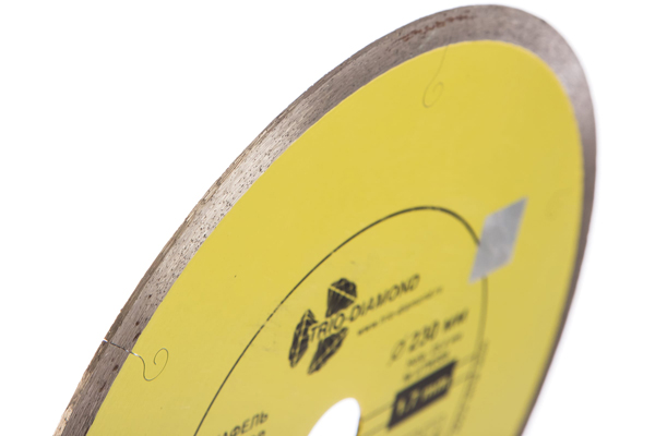 Disk almaznyj Trio-diamond ul'tratonkij sploshnoj hot press UTW506 2