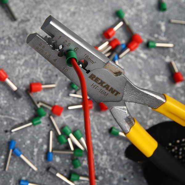 Press-kleshchi dlya obzhima Rexant 3