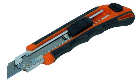 Nozh 3