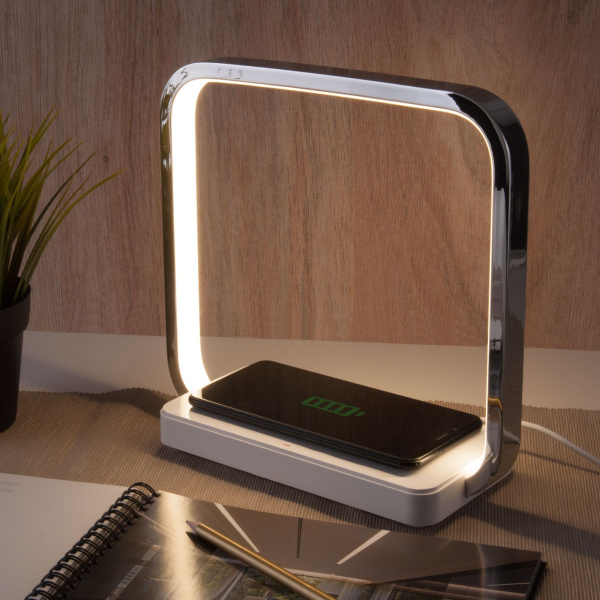 Svetilnik nastolnyj svetodiodnyj Elektrostandard belyj 3