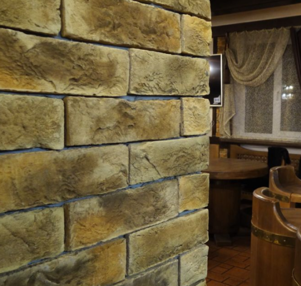 Ekaterininskij kirpich zolotistyj 2