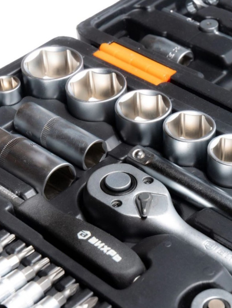 Nabor Vihr instrumentov 82 predmeta 73673 2