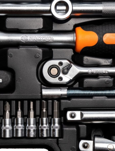 Nabor Vihr instrumentov 82 predmeta 73673 3