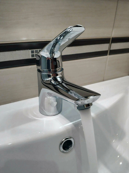 Smesitel dlya rakoviny HANSGROHE NOVUS 70 71020000 3