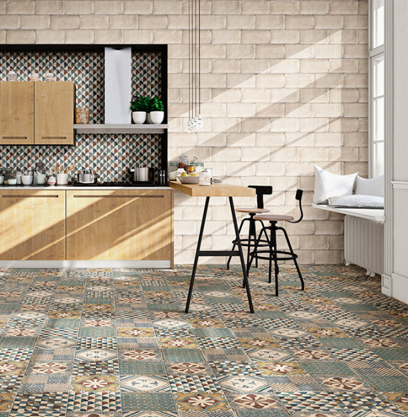 Plitka nastennaya Mainzu Esenzia Blanco 15h30 2