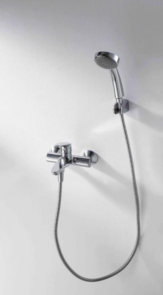 Smesitel dlya dusha s korotkim izlivom i dushevoj lejkoj BRAVAT DROP F64898C-B 3