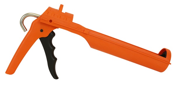 Pistolet dlya germetika 2